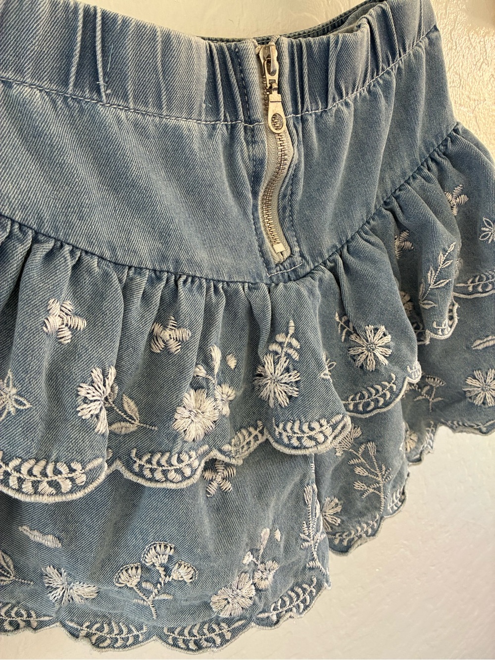 3 summer girls skirts/skort bundle 6-7 blue jean embroidered and yellow eyelet - Picture 13 of 16